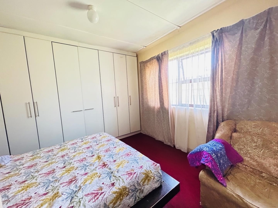 4 Bedroom Property for Sale in Eersterivier South Western Cape